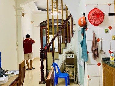 NHÀ ĐẸP DÂN XÂY PHÚ ĐÔ 36.2M2 x 4T 5 NGỦ Mặt ngõ thông 50M RA PHỐ 4
