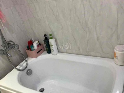 Sang hợp đồng thuê căn hộ 2pn-1 wc full đầy đủ tiện nghi 2