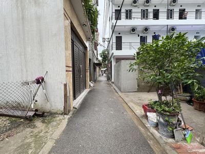Cần bán 43,4m2 đất ngõ 287 Ngô Xuân Quảng. Đường thông ô tô nhỏ, ngay gần trường chợ 4