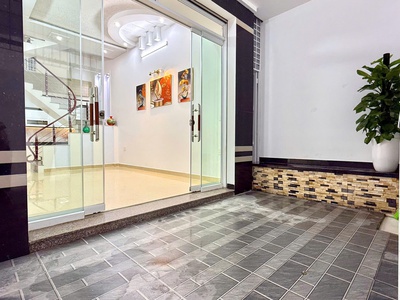 Bán Nhà THIÊN LÔI 4 Tầng Đẹp Kính Koong Sát Vách Aeon Mall, Chỉ 3 Tỷ 580 7