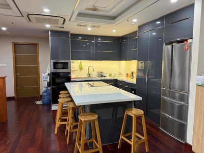 Bán căn hộ 156m2 tầng 3 CC cao cấp Sài Gòn Airport Plaza Tân Bình 1