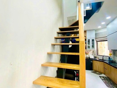 Nhà 2 tầng căn góc - HẺM XE HƠI đường 8 Linh Xuân - Gần Làng Đại học Thủ Đức - 3.75 tỷ 4