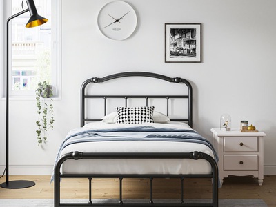Phòng ngủ nhỏ dưới 10m2 chọn kích thước giường sắt nào để không bí chật 2