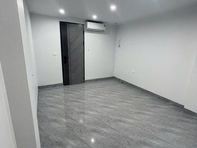 Cho thuê nhà 3 tầng mới phan văn trường, cầu giấy 1