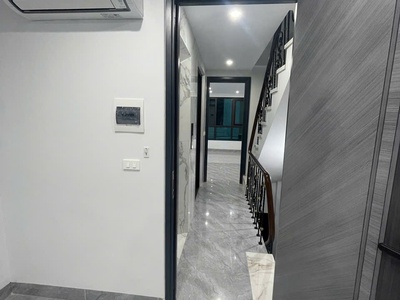 Cho thuê nhà 3 tầng mới phan văn trường, cầu giấy 3
