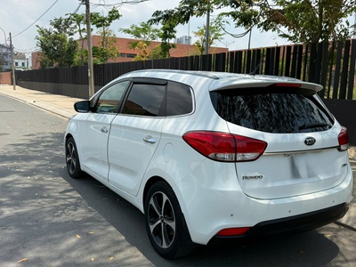 Kia Rondo Máy Dầu Số Tự Động 2016 7 Chỗ Rộng Rãi 1