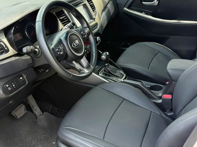 Kia Rondo Máy Dầu Số Tự Động 2016 7 Chỗ Rộng Rãi 6
