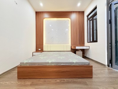 Nhà Cầu Giấy 50m 5 Tầng - Sang xin mịn - Giá Hợp Lý 10.8 tỷ - Trung Tâm Cầu Giấy 1