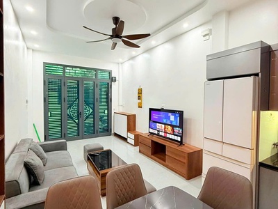 Bán nhà đẹp phố Dương Quảng Hàm Cầu Giấy nội thất cao cấp giá 10,6 2