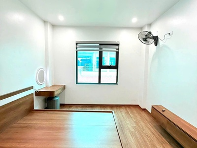 Bán nhà đẹp phố Dương Quảng Hàm Cầu Giấy nội thất cao cấp giá 10,6 12