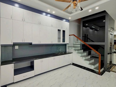 Bán nhà đẹp thang máy ngõ 58 Nguyễn Khánh Toàn Cầu - Giấy dòng tiền 30tr/tháng 0