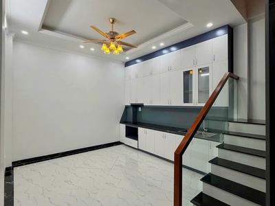 Bán nhà đẹp thang máy ngõ 58 Nguyễn Khánh Toàn Cầu - Giấy dòng tiền 30tr/tháng 1