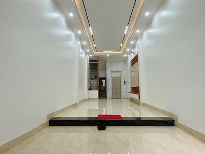 NGÃ TƯ TRƯỜNG CHINH LÊ TRỌNG TẤN Lô góc 6 tầng 40M 2 NGÕ ô tô đỗ cửa 10.8 TỶ. 3