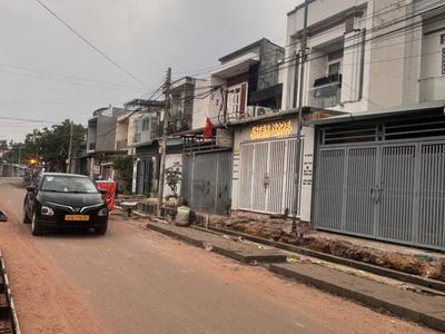 Bán nhà mặt tiền kinh doanh 1