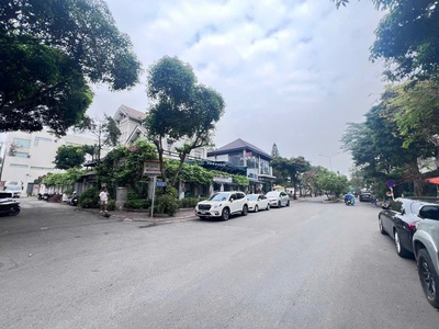 Bán đất khu compound fideco thảo dien quận 2 140m2 chỉ 300tr/m2 0