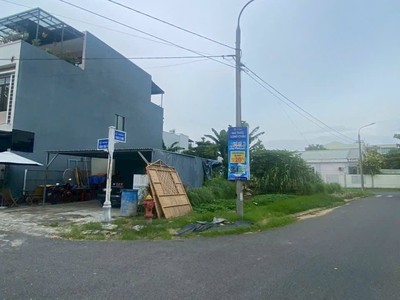 Cần bán lô đất đẹp 2mt đường bầu giá 1 và phan sĩ thực Cẩm Lệ ngay công an phường ngay chợ 1