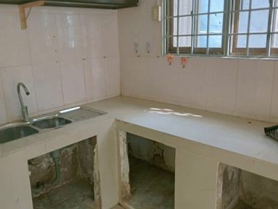 Cho thuê nhà nguyên căn hoặc nhà kèm đất rộng tại long phước tp. hcm 4