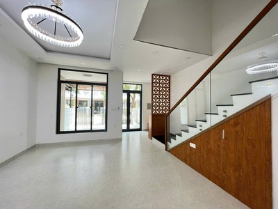 96.8m2 - Giá 13 tỷ - 4PN5WC đầy đủ nội thất - Compound Lavila Kiến Á 5