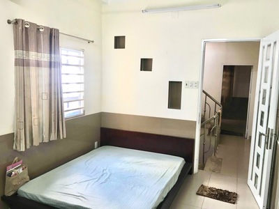 Cho thuê nhà nguyên căn full nội thất ngay ngã tư phú nhuận 1