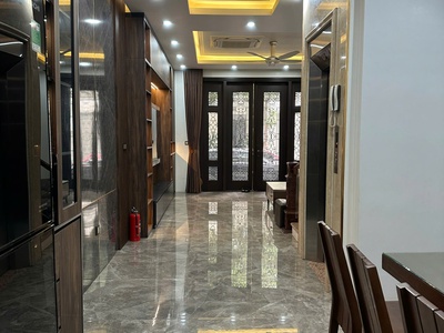 Cho thuê nguyên căn liền kề 4PN giá chỉ 30tr tại Vinhomes Marina 5