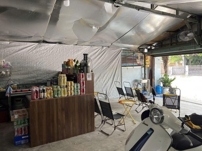 Hóc môn sang nhượng quán cafe võng dt : 300 m2 mb thuê chỉ 7tr , có 2 pn máy lạnh, tel : 2