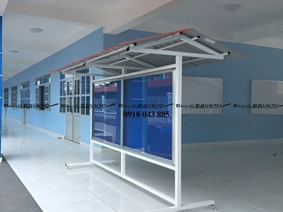 Bảng Tông Báo Cửa Kính Gắn Khóa Có Mái Che Chân Di Động - Giaỉ Pháp Bảo Vệ Thông Tin Ngoài Trời 0