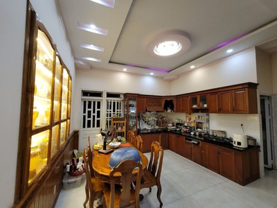 Đức 0973703426 - nhà phố đông hòa 2