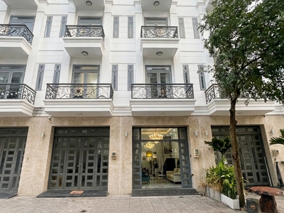 Kh005 có thang máy sát cầu phú long view sông - giá 6.x tỷ 0