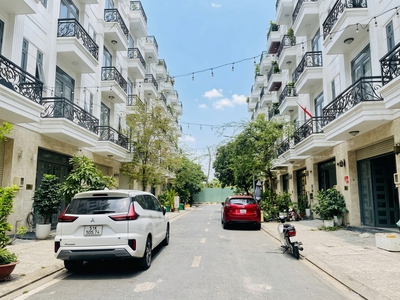 Kh005 có thang máy sát cầu phú long view sông - giá 6.x tỷ 1