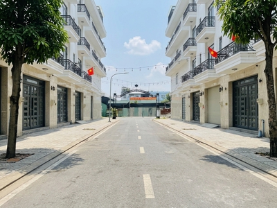 Kh005 có thang máy sát cầu phú long view sông - giá 6.x tỷ 2