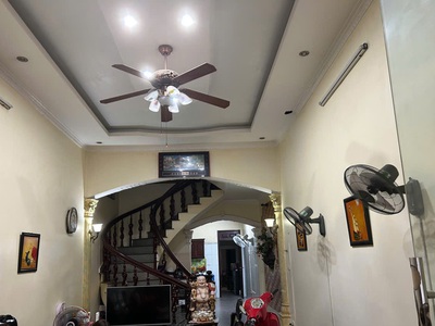 Siêu phẩm Tôn Đức Thắng ngay cầu An Dương 1 kinh doanh buôn bán sầm uất 3.5 tầng 102m nhỉnh 8 tỷ 0