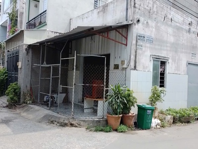 Chính chủ cho thuê nhà nguyên căn cấp 4 kdc gò trang, tp thủ đức 3