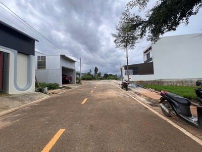 Bán 151m2 đất mặt tiền khu phân lô chữ u liên nghĩa đức trọng lâm đồng 1 tỷ 4 1