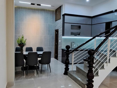 Cần bán nhà KIỆT Ô TÔ Đậu đỗ trước cổng nhà TRẦN CAO VÂN Thông tin cơ bản 2
