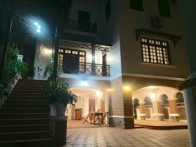 Biệt Thự Sân Vườn Mặt phố Tô Ngọc Vân 350M2 4 Tầng Có Bể Bơi Bề Thế rất đẹp 4