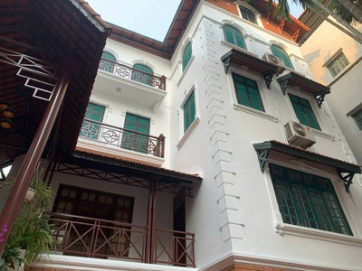 Biệt Thự Sân Vườn Mặt phố Tô Ngọc Vân 350M2 4 Tầng Có Bể Bơi Bề Thế rất đẹp 5