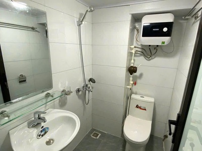 Cho thuê CC mini, có thang máy, có gác xép, có ban công gần trường Bách-Kinh-Xây, 6