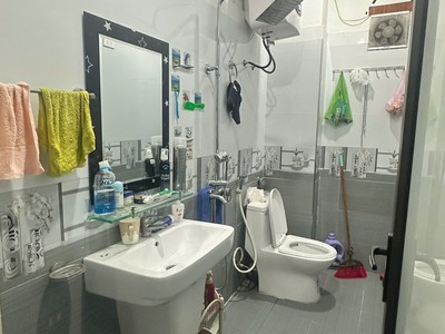 Chính chủ gửi bán nhà dân xây độc lập tại Đông Phong- Hải An 3