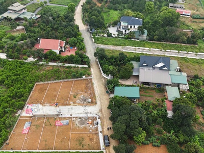 Quỹ đất 11 lô tại hoà lạc, cạnh trục hồ tây - ba vì. 3 p di chuyển ra khu cnc hoà lạc và các trường 1