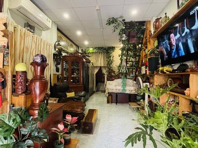 Nội thất toàn gỗ quý hiếm xịn xò- giáp quận 10 - tân bình - chỉ việc dọn vali vào ở - cách hẻm xe 0