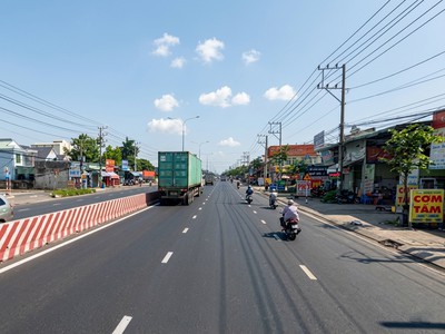 Kh008 mặt tiền đắt giá dt743 - ngay chợ thành nam - giá đầu tư 106.x tỷ 2