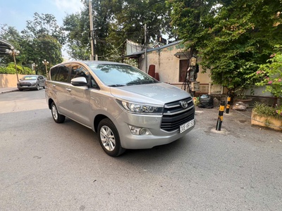 Cần bán xe Toyota innova 2.0 E 0