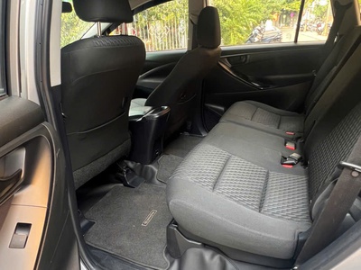 Cần bán xe Toyota innova 2.0 E 3
