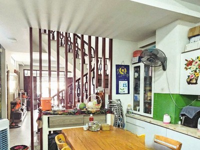Mặt tiền kdoanh 5 tầng cạnh chợ Tân Hương 4x 19M - DÁ 7,xT 0