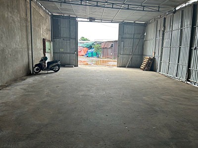 Cho thuê kho xưởng 120m2, giá rẻ ngay chợ đầu mối hóc môn 2