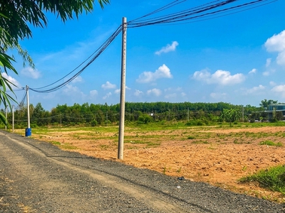 Đất thành tâm chơn thành 205m2 mặt đường ô tô sổ sẵn 789 triệu 0