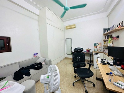 Bán gấp nhà đẹp 5 tầng mặt phố Lê Lợi, 68m2, mặt tiền 5m, thang máy, kinh doanh sầm uất, giá 31.5 tỷ 2