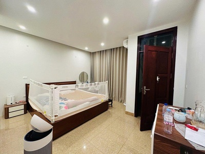 Bán gấp nhà đẹp 5 tầng mặt phố Lê Lợi, 68m2, mặt tiền 5m, thang máy, kinh doanh sầm uất, giá 31.5 tỷ 3