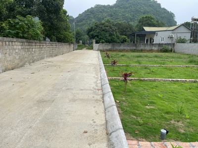 nhỉnh 400 triệu có ngay đất full thổ cư nằm giữa kcn và utopia resort - đường chạy quanh đất 5
