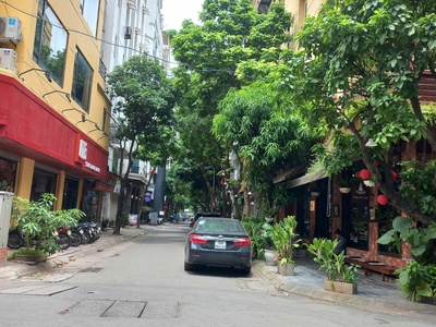 Bán nhà đỗ quang, phân lô vỉa hè, 8 tầng thang máy, kinh doanh, văn phòng, nhỉnh 30 tỷ 0